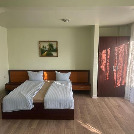 Hotel Le Baron Temeşvar Dış mekan fotoğraf