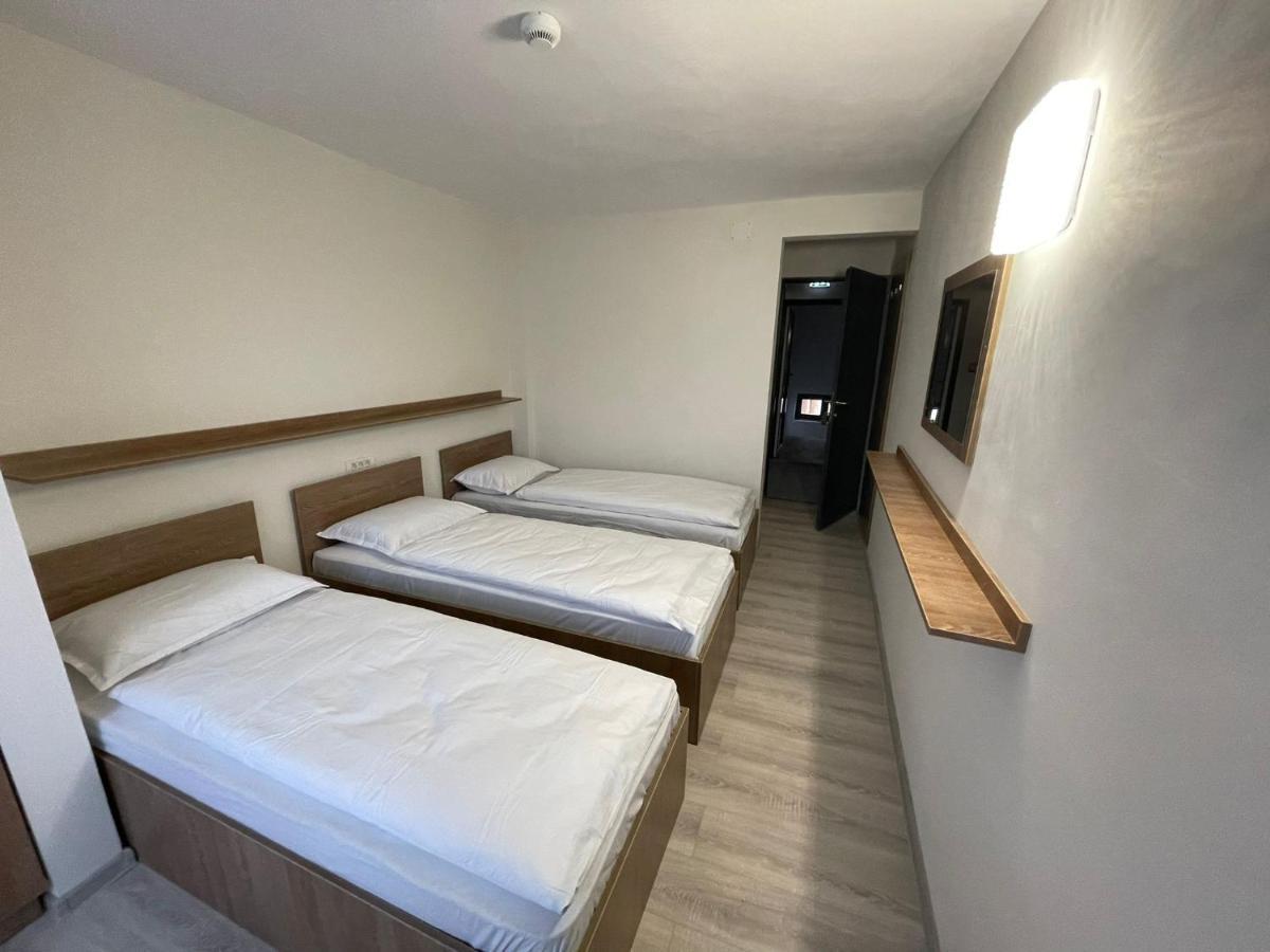 Hotel Le Baron Temeşvar Dış mekan fotoğraf