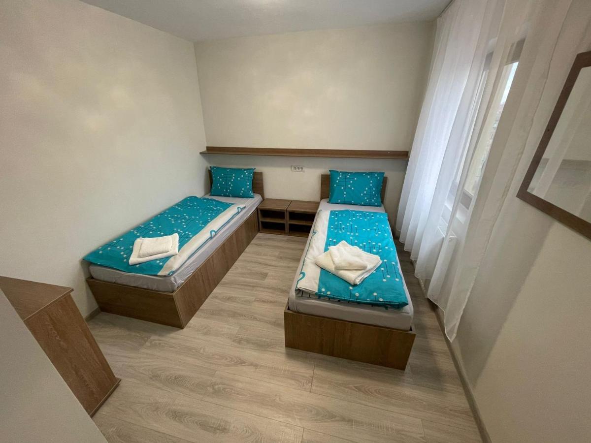 Hotel Le Baron Temeşvar Dış mekan fotoğraf