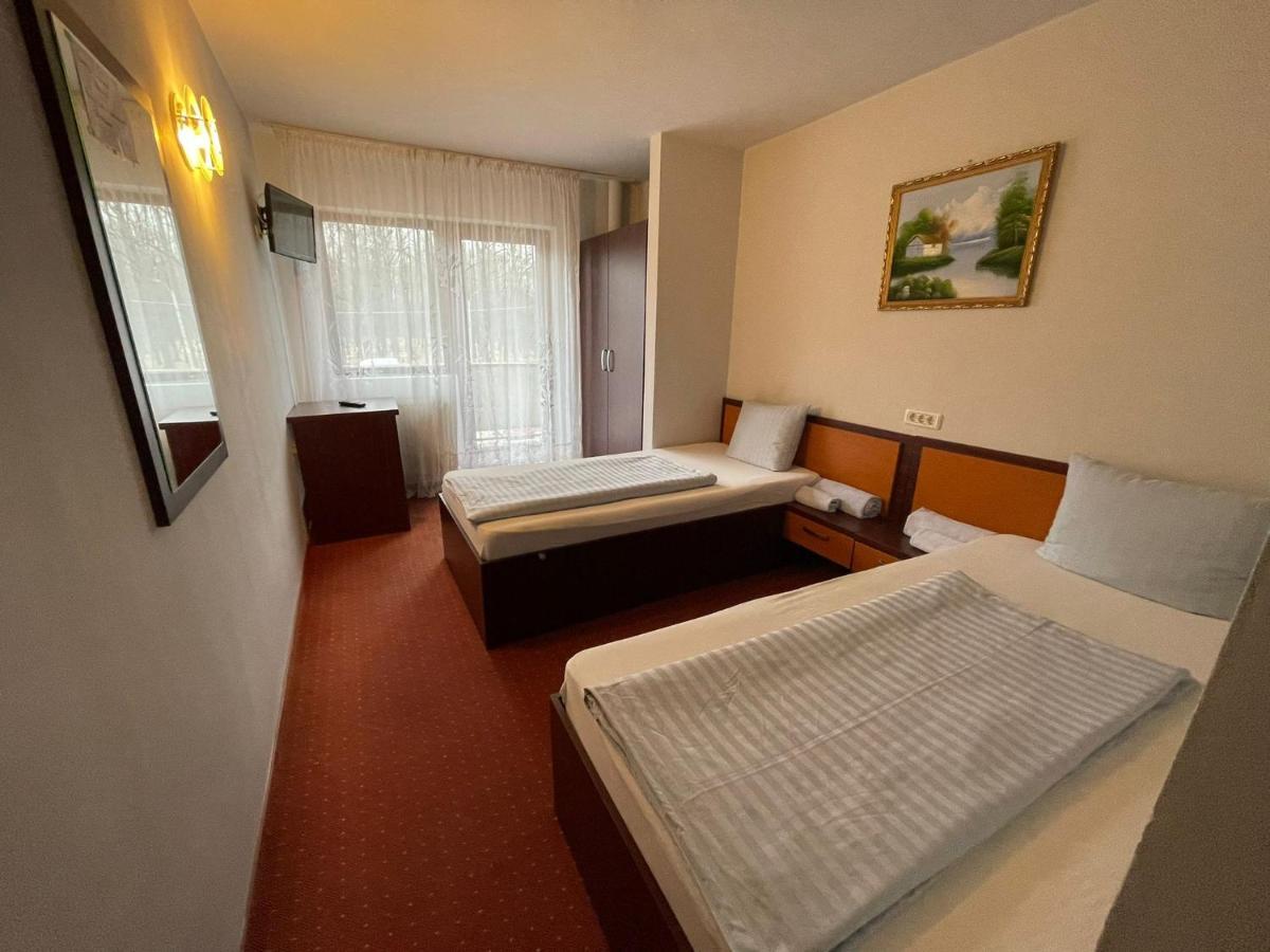 Hotel Le Baron Temeşvar Dış mekan fotoğraf