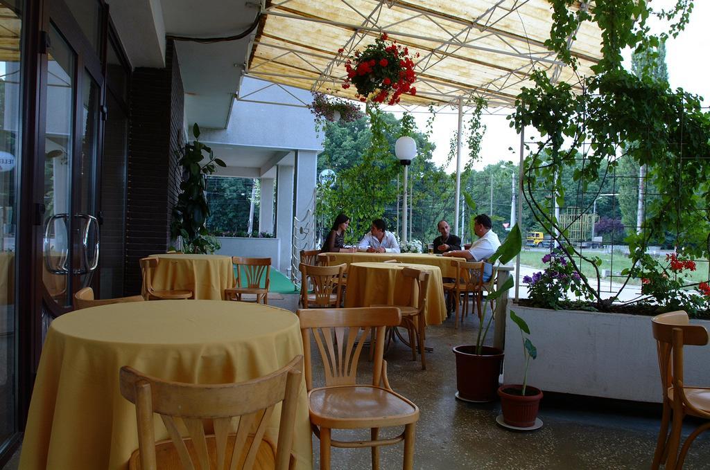 Hotel Le Baron Temeşvar Dış mekan fotoğraf
