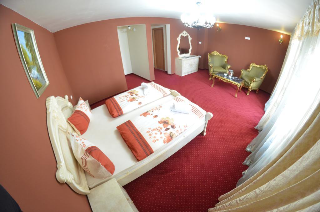 Hotel Le Baron Temeşvar Oda fotoğraf