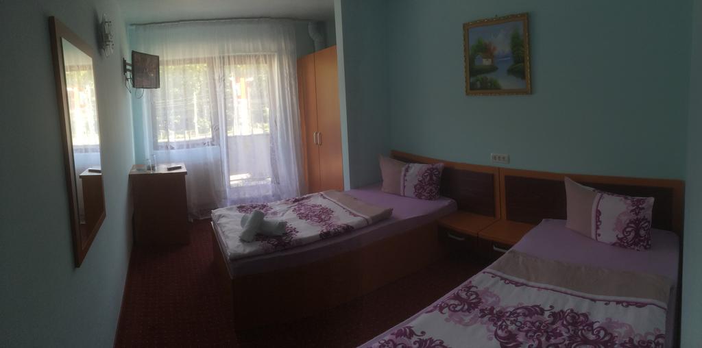 Hotel Le Baron Temeşvar Dış mekan fotoğraf