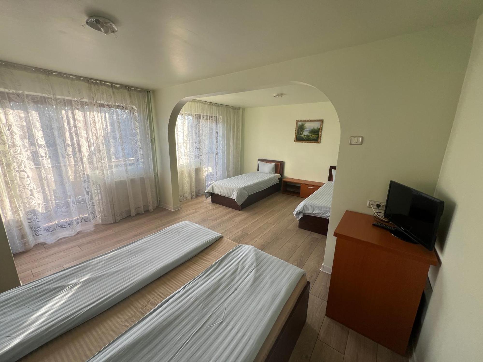 Hotel Le Baron Temeşvar Dış mekan fotoğraf