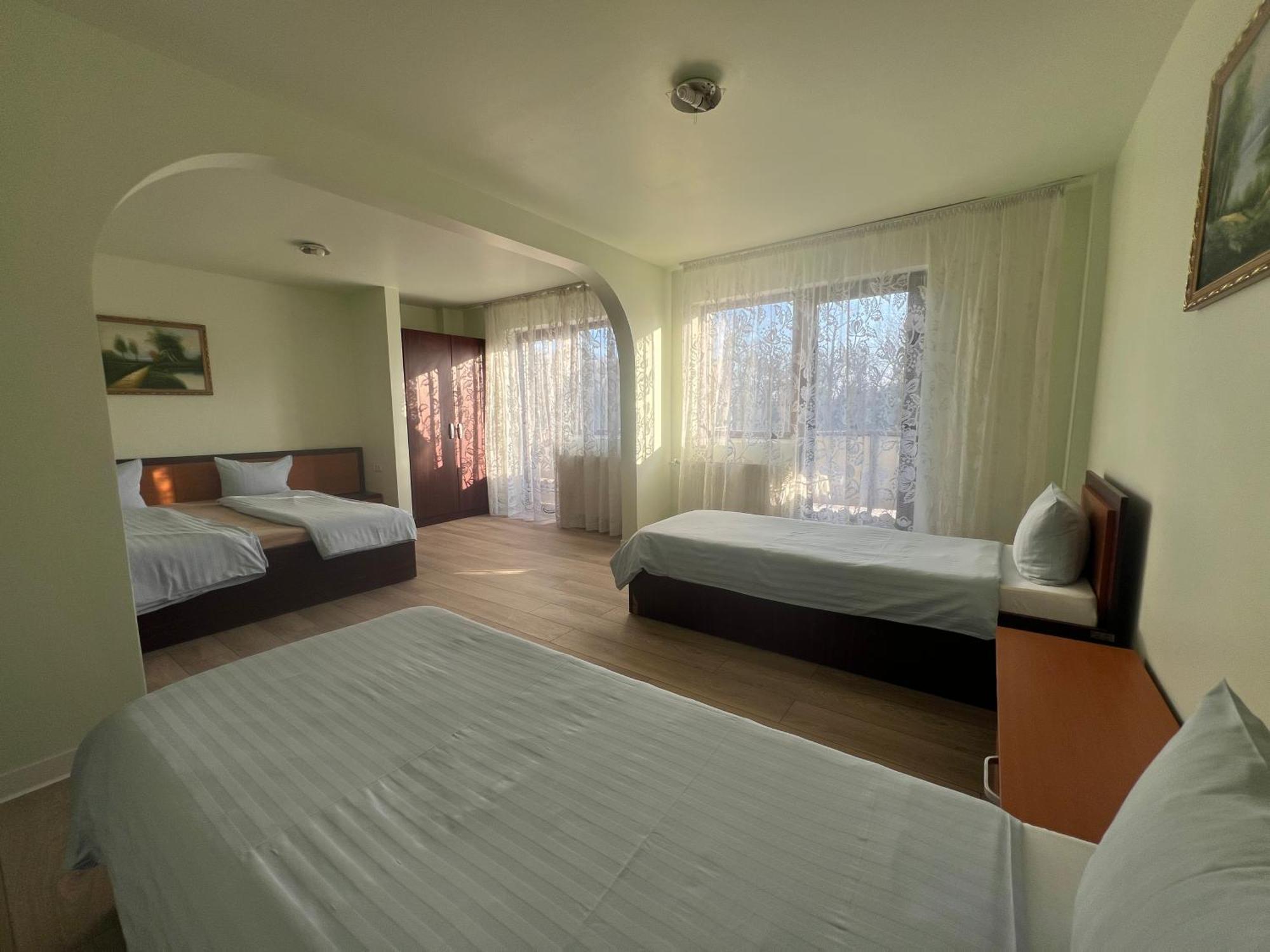 Hotel Le Baron Temeşvar Dış mekan fotoğraf